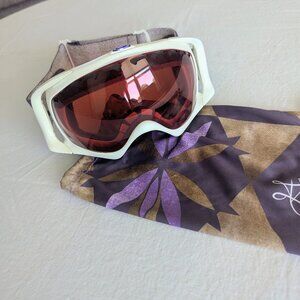 Oakley - women's ski/snowboard goggles